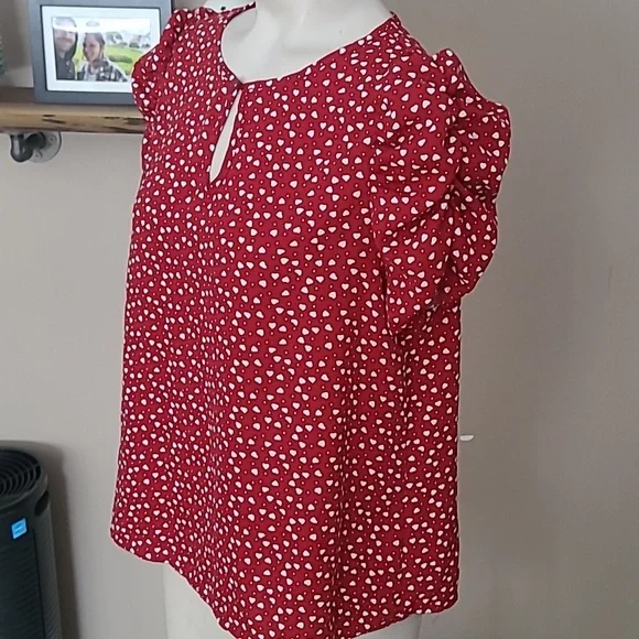 Heart Patrerned Top - Picture 6 of 7